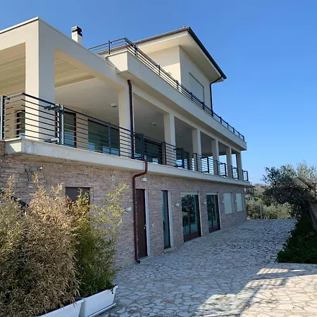 Sami Guest house *
